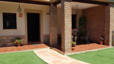 Casitas Cueva del Gato - Casa El Lago