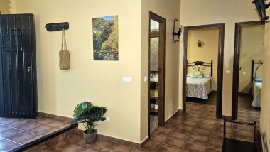 Casitas Cueva del Gato - Casa El Lago