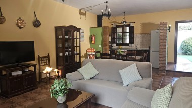Casitas Cueva del Gato - Casa El Lago